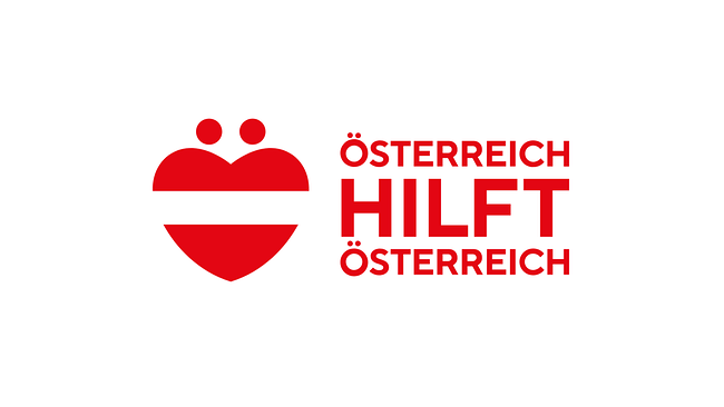 ÖHÖ Logo: ein rotes Herz mit weißem Balken in Anlehnung an die österreichische Flagge, der Schriftzug "ÖSTERREICH HILFT ÖSTERREICH" in dicken Buchstaben. 